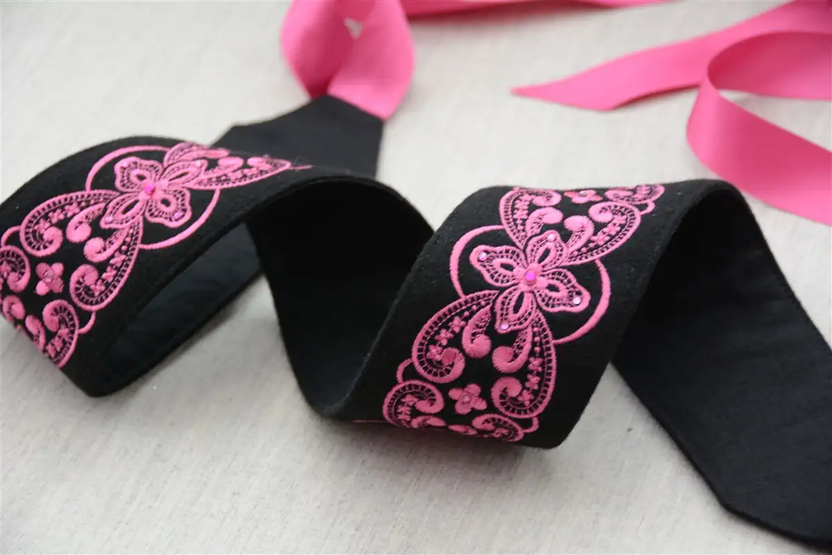 aksessuaarid kasitoona