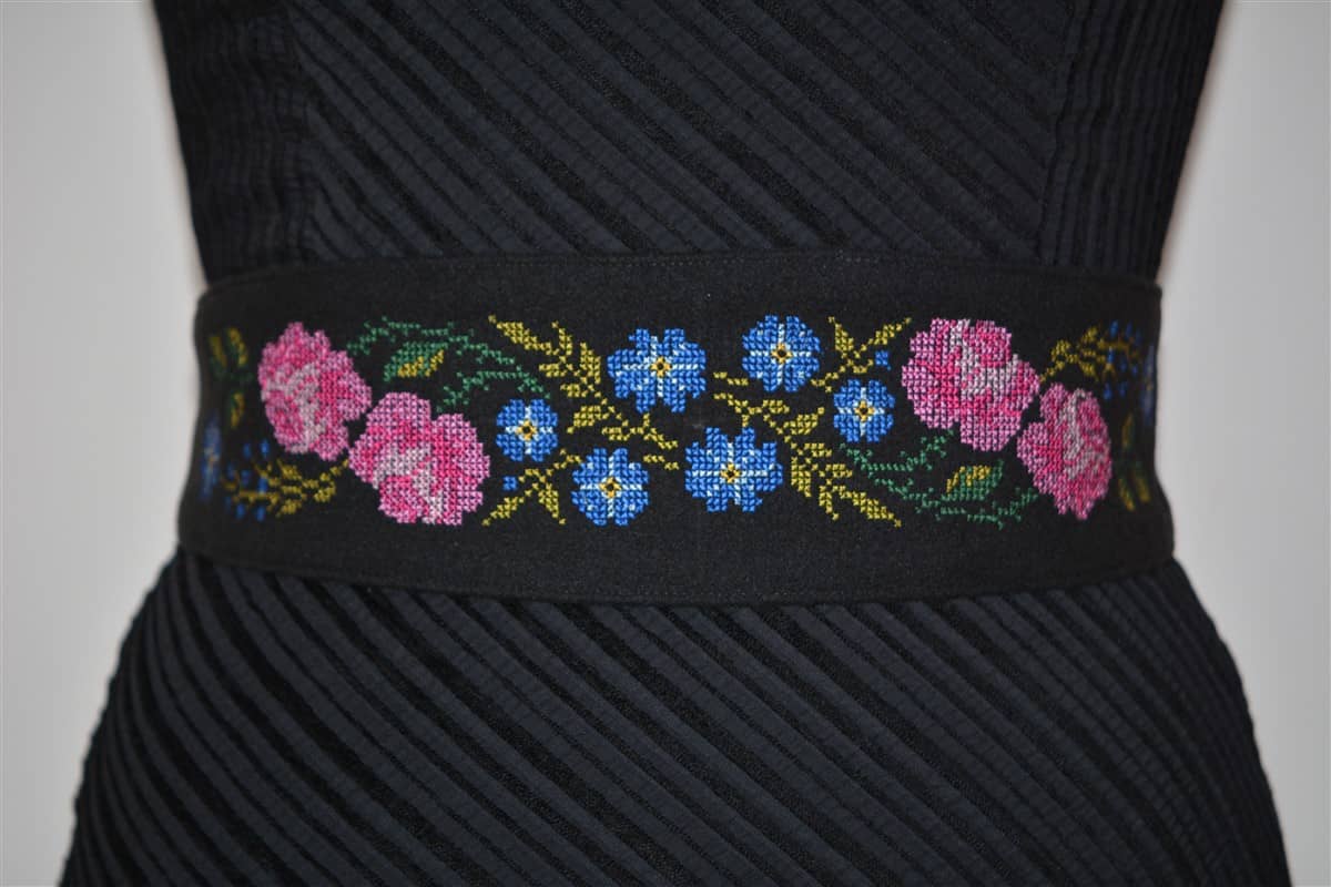 Ristpistes tikitud vöö 1 DSC 6252