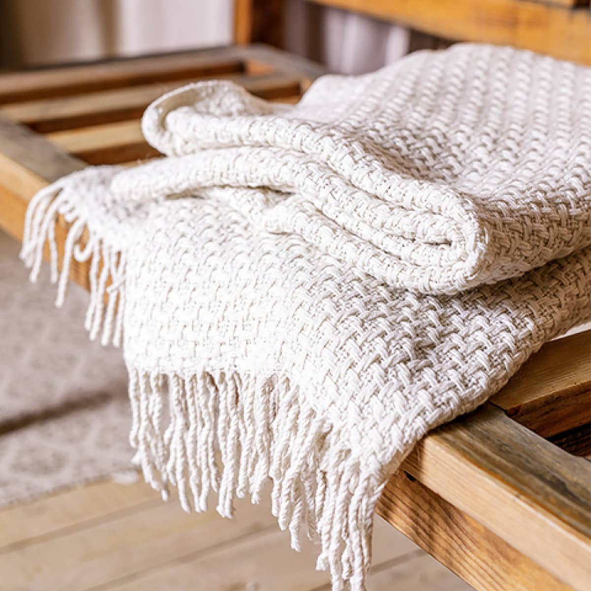 Elevandiluuvärvi villasegune pleed 140x200cm 2 elevandiluuvärvi villasegune pleed